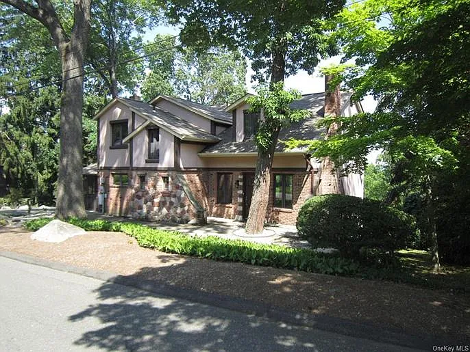 48 Lindbergh Ln photo 1