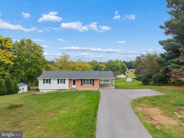 5813 Western View Pl, Mount Airy, MD 21771