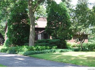7112 Hunters Creek Rd, South Wales, NY 14139