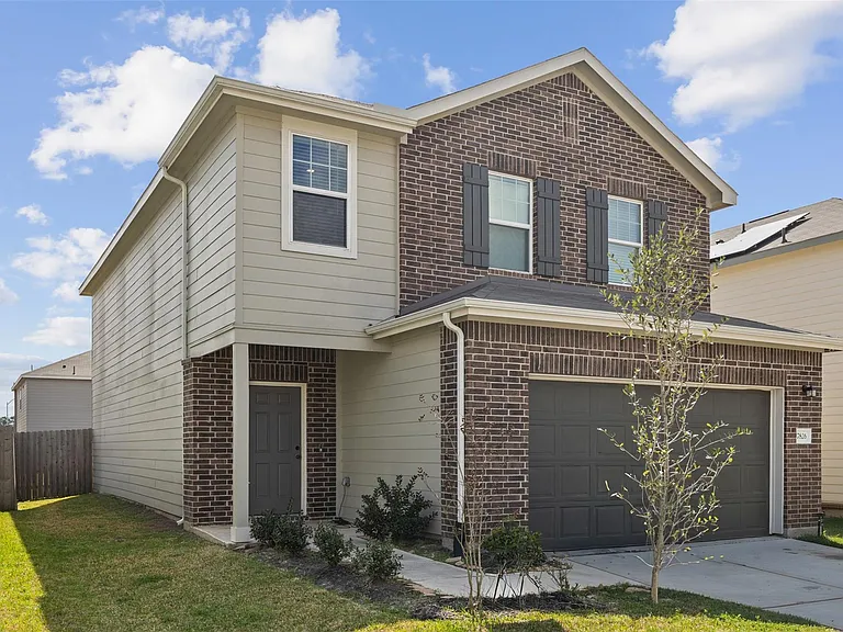 7826 Pink Dahlia Dr — Photo 2
