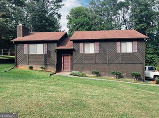 151 Castleair Dr NE, Kennesaw, GA 30144