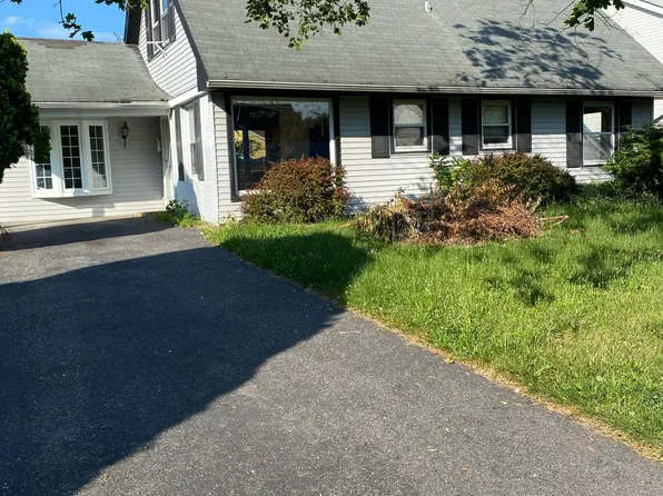 46 Beaverdale Ln, Willingboro, NJ 08046