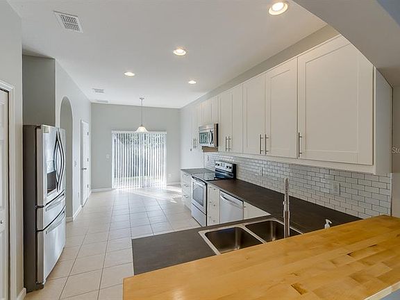 2nd image of 10434 Park Commons Dr
