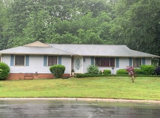 6409 Treeline Pl, Charlotte, NC 28215