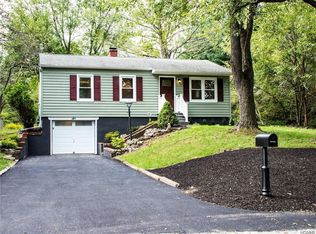 6 Maple Dr, Warwick, NY 10990
