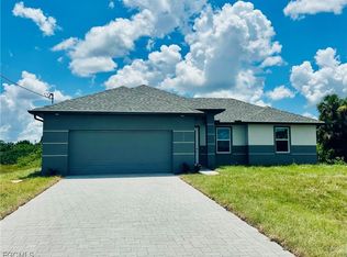 922 Grant Blvd, Lehigh Acres, FL 33974