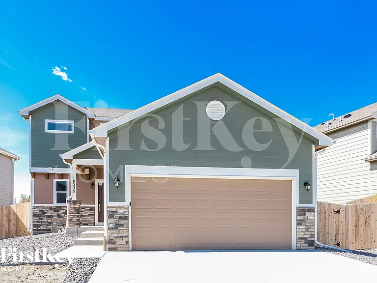 10559 Horton Dr — Photo 2