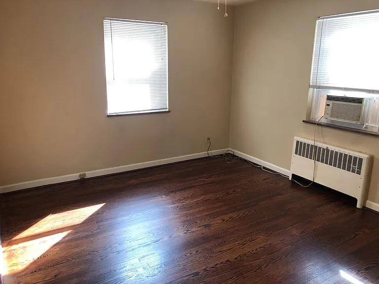 6239 Corbly St — Photo 13