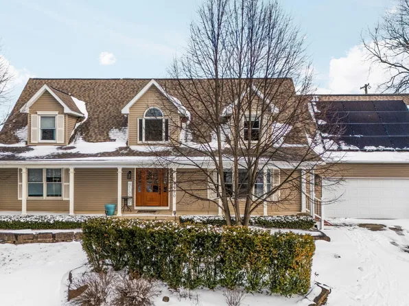 4490 N Squirrel Rd, Auburn Hills, MI 48326