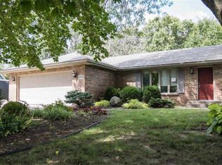 6578 Lanterne Dr, Loves Park, IL 61111