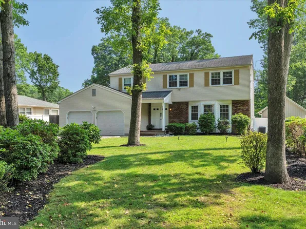 2281 S Brookfield St, Vineland, NJ 08361