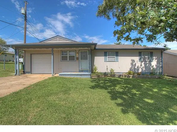 9 W 32nd St S, Sand Springs, OK 74063