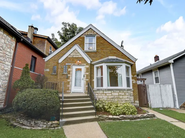 3920 N Osceola Ave, Chicago, IL 60634