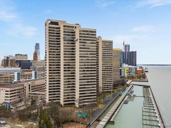 300 Riverfront Dr Unit 26J