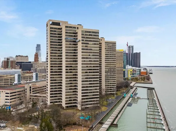 300 Riverfront Dr, Detroit, MI