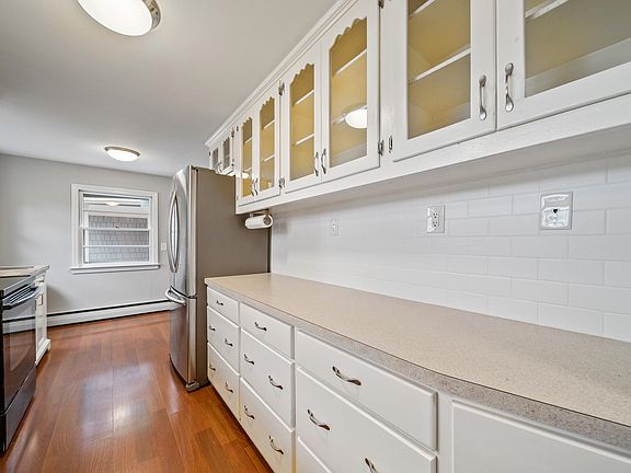 3rd image of 22 Ashlar Drive