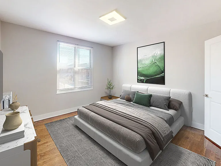 Lindcrest Apartments — Photo 6