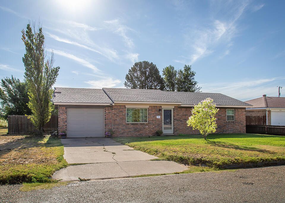 1st image of 901 Sagebrush Rd