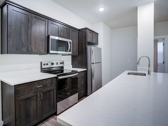 4th image of 122 Hrubetz Rd SE #Ca28e9b01