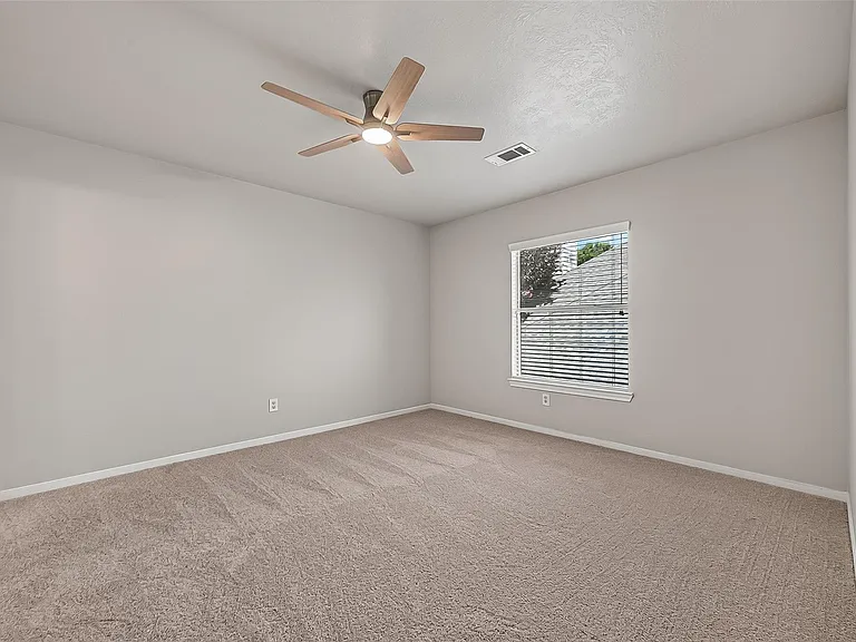 1522 Brook Grove Dr — Photo 32