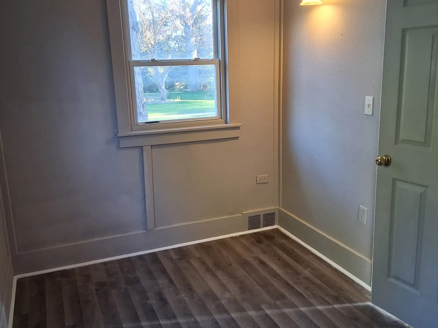 2 bed, $795 — Photo 1