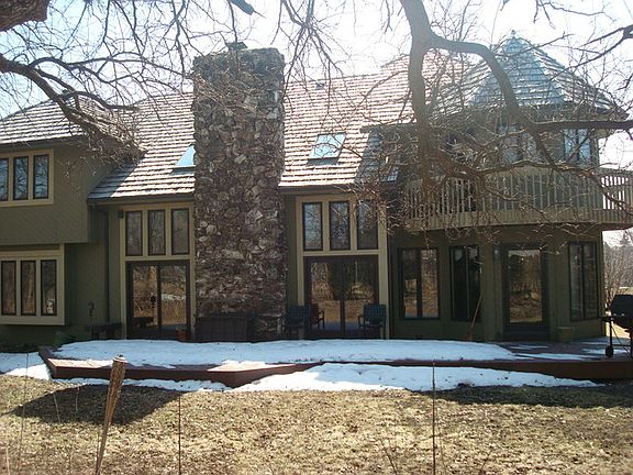 2nd image of 1213 Loyola Dr
