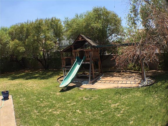 5th image of 992 Crescent Meadows Ct #0