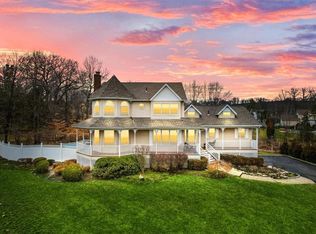 14 Bush Ct, New City, NY 10956