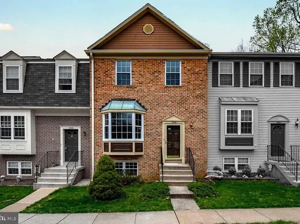 7066 Solomon Seal Ct, Springfield, VA 22152