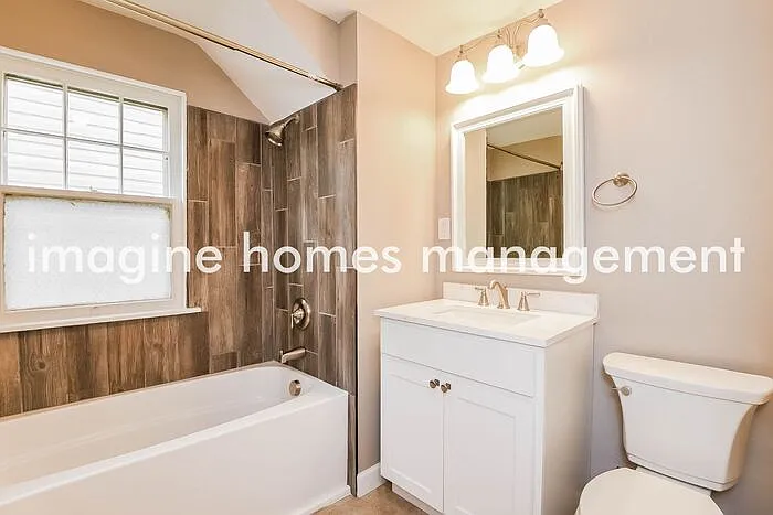 1380 Hall Ave — Photo 11