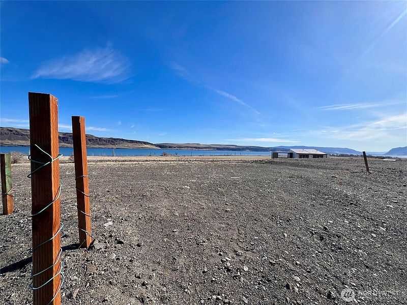 5th image of 240 Vantage Bay Loop