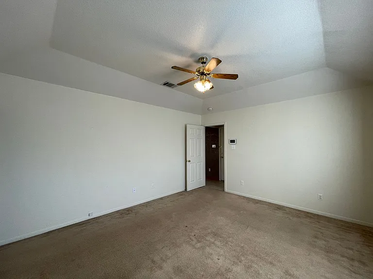 5001 Addie Dr — Photo 10
