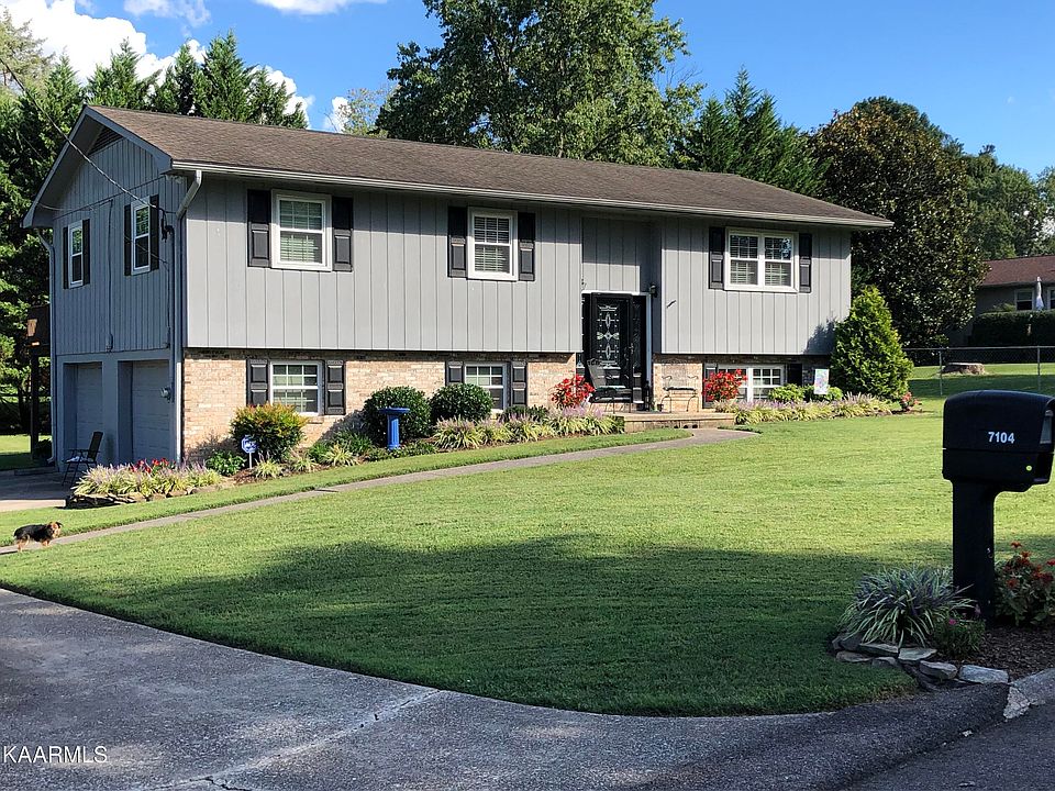 1st image of 7104 NE Castalie Ln