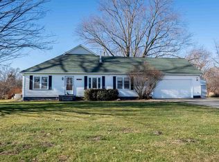 20467 Glenwood Rd, Coal Valley, IL 61240