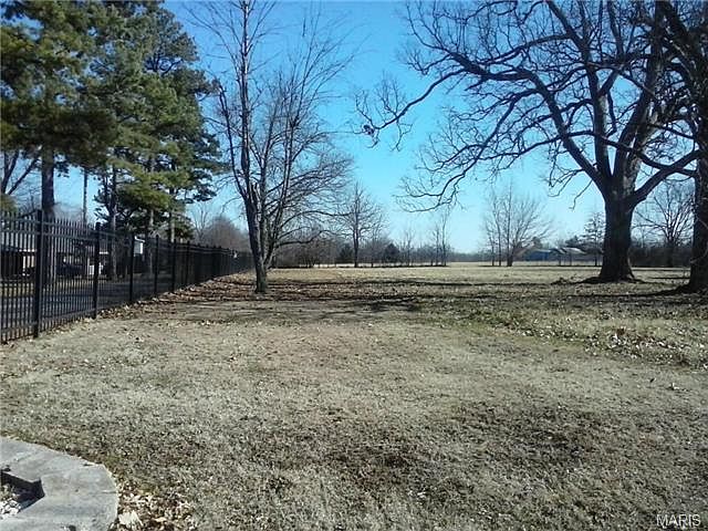 1st image of 710 Dublin Ln