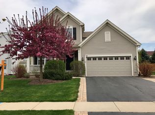 45 Augusta Dr, Gilberts, IL 60136