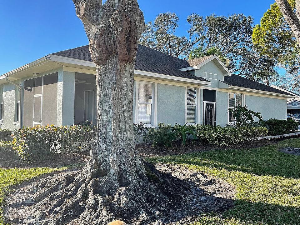 1st image of 526 Catalina Isles Cir