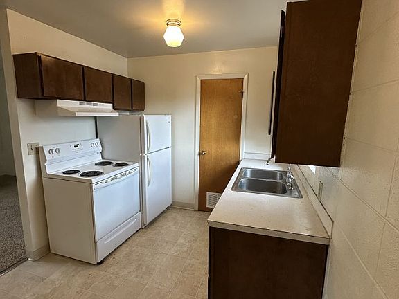 3rd image of 2028 Alderson Ave APT 6
