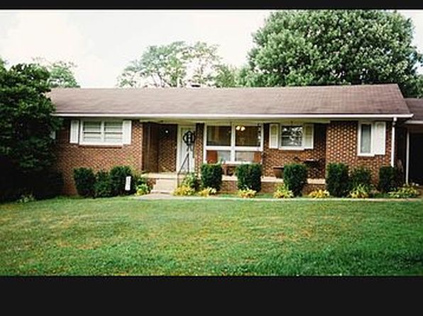 152 Lowry Ln