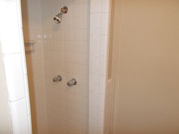 3rd image of 112 Signal Hill Dr