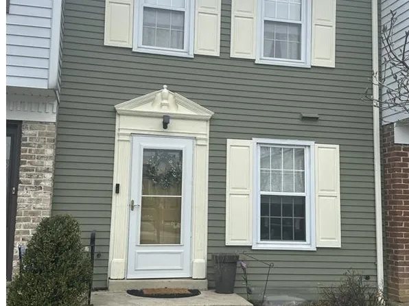 1927 Carlton Dr, Lebanon, PA 17042