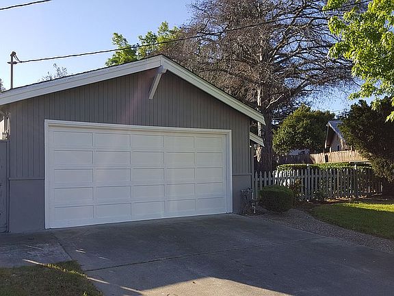 3rd image of 518 Carobe Ct