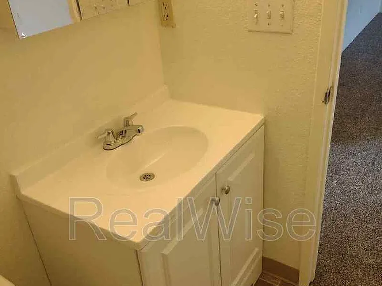 104 NW Mercy Hills Dr — Photo 28