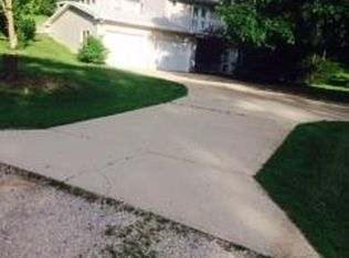 11865 Woodland Trl, Council Bluffs, IA 51503