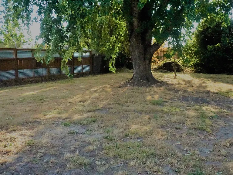 2906 Geary St SE — Photo 18