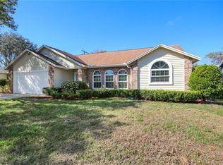 8 Surrey Rd, Debary, FL 32713