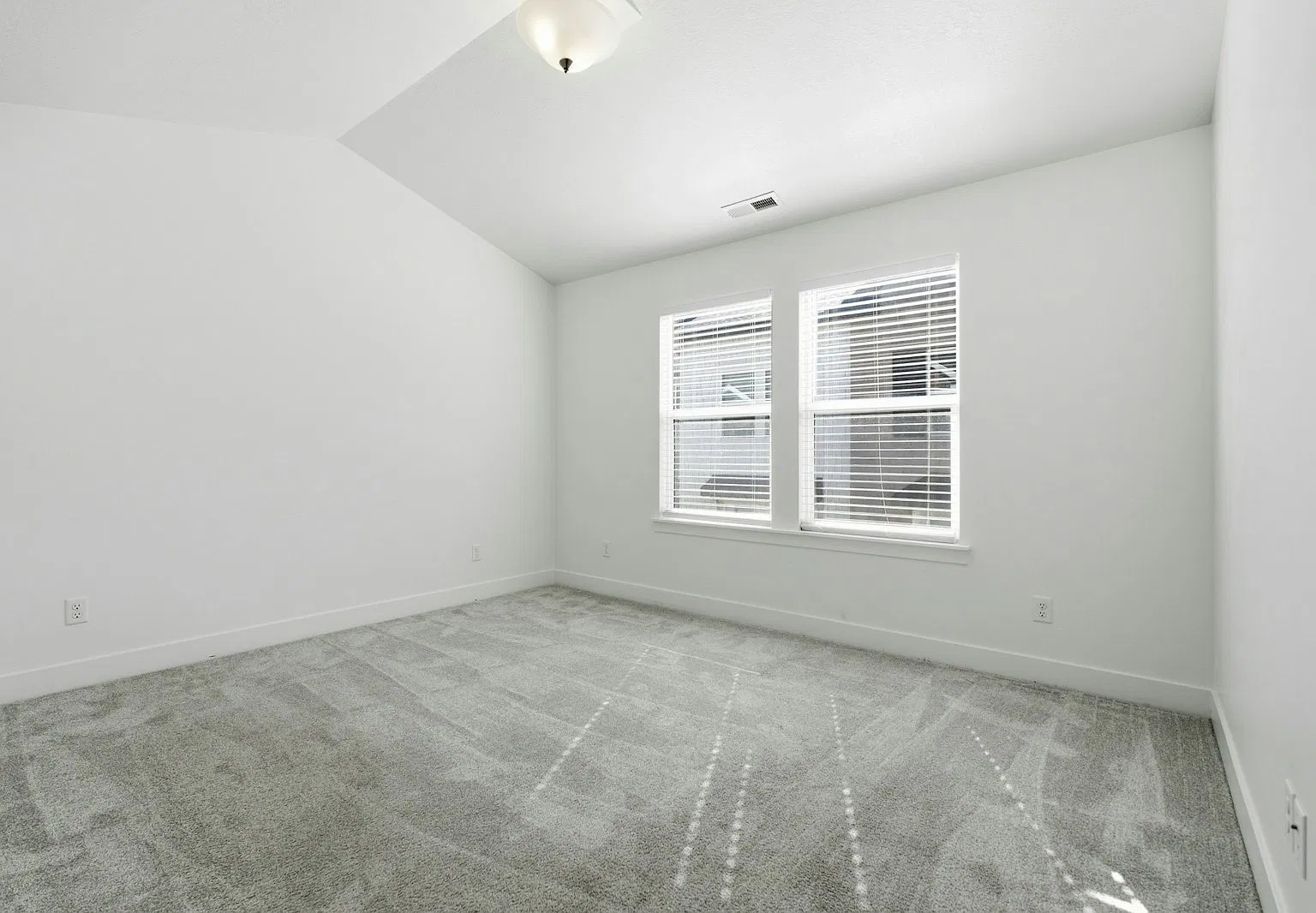 4599 West Marsh Peak Lane — Photo 4