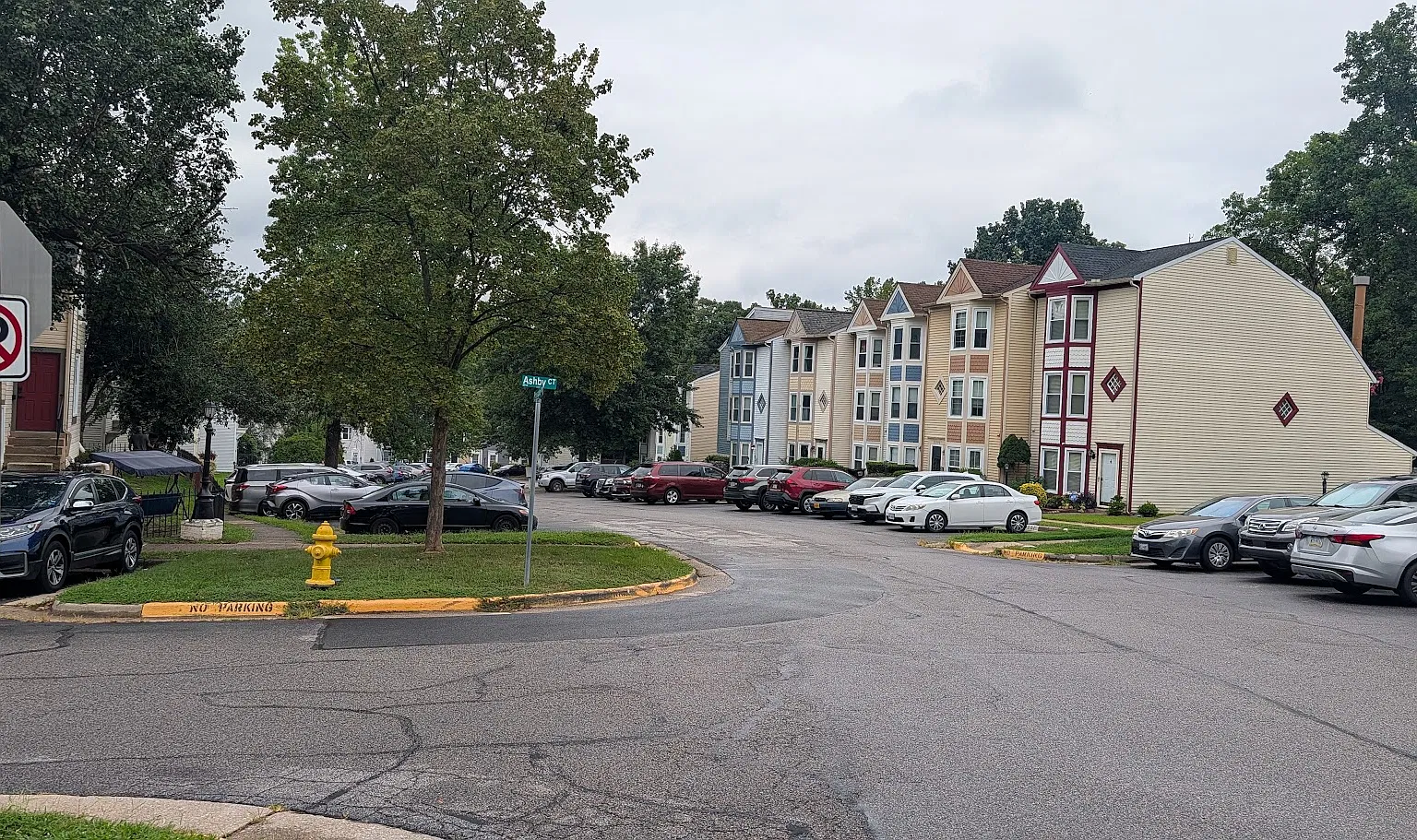 3 bed, 3.5 bath, 1782 sqft, $2,700 — Photo 3