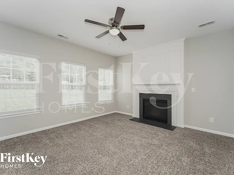 16618 Grassy Creek Dr — Photo 4