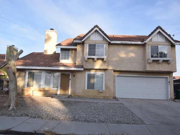 37522 Monarch St, Palmdale, CA 93552